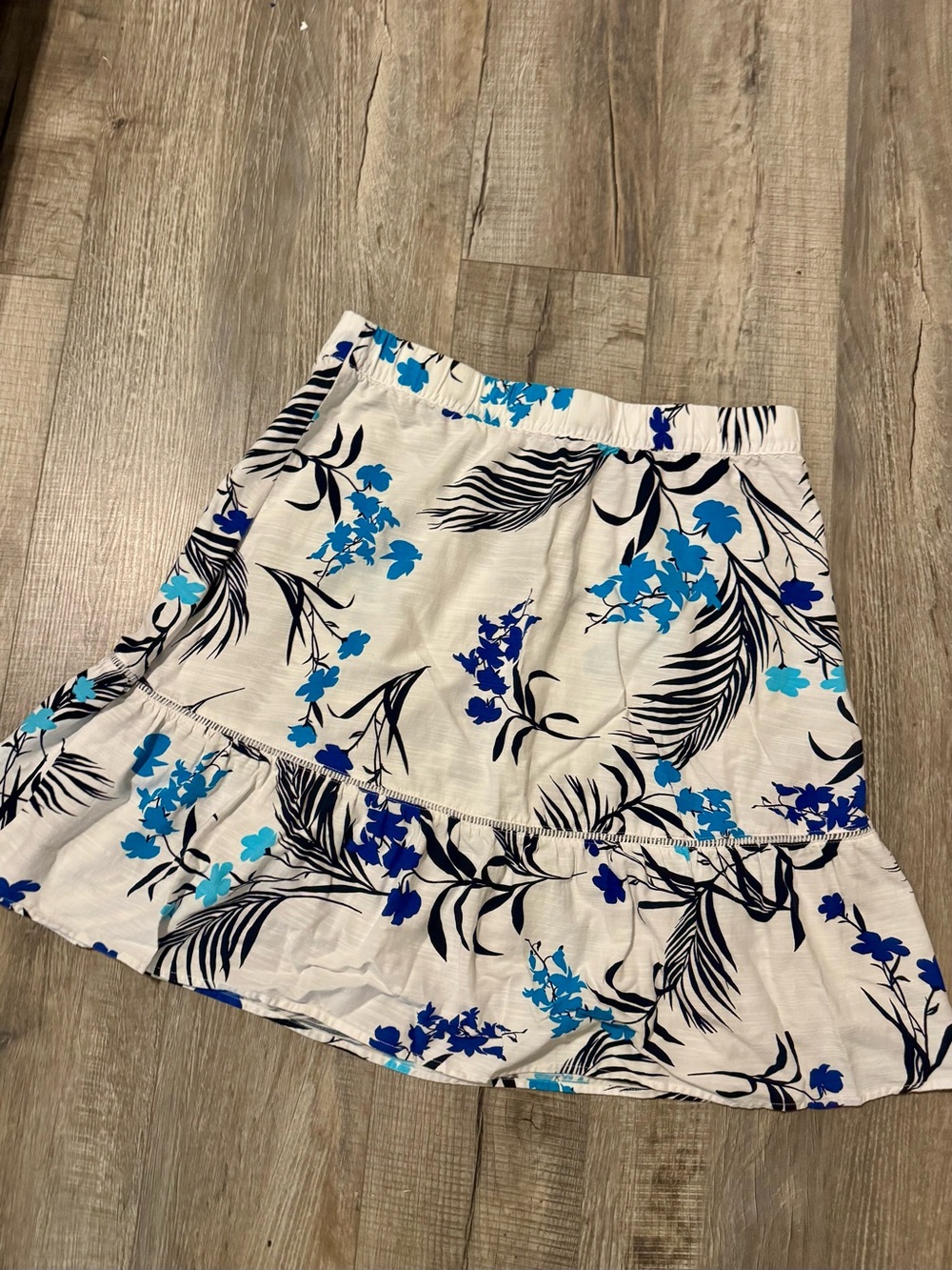 Liz Claiborne Blue Floral Tiered Skirt Pull-On Size Large